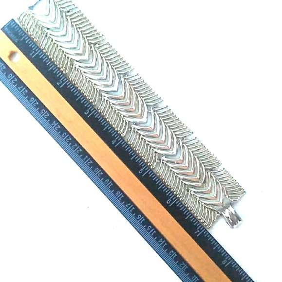 MIDCENTURY Coro Pegasus Chevron PanelLink Bracelet - Picture 4 of 8